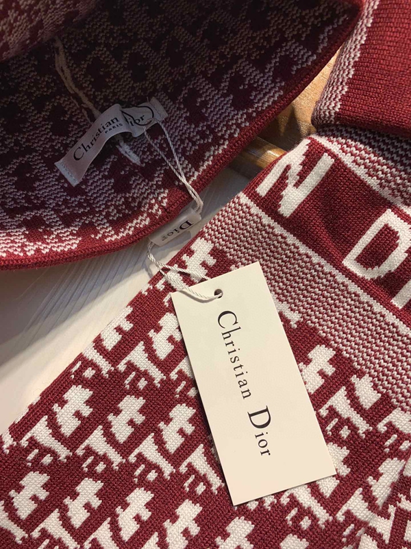 ブランドマフラー側面デザイン